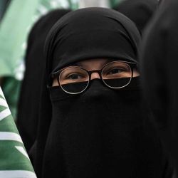 Manifestantes protestan contra los caricaturistas de una revista satírica, tras las acusaciones de que esta había publicado una caricatura del profeta Mahoma. Foto de Ozan KOSE / AFP | Foto:AFP
