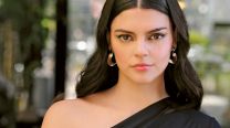 Quién es Cumelén Sanz (35), la actriz que interpreta a Zulemita en la serie "Menem" y sueña trabajar con Tarantino y Almodóvar