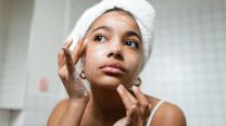 Piel glow en 5 pasos: guía práctica para una luminosidad real, sin filtros