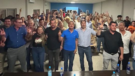 De frente, algunos intendentes del PJ