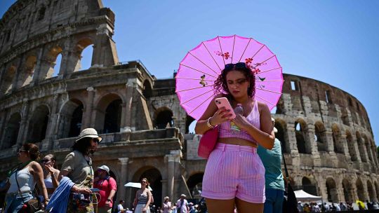 FOTOGALERIA Día de verano cerca del Coliseo de Roma