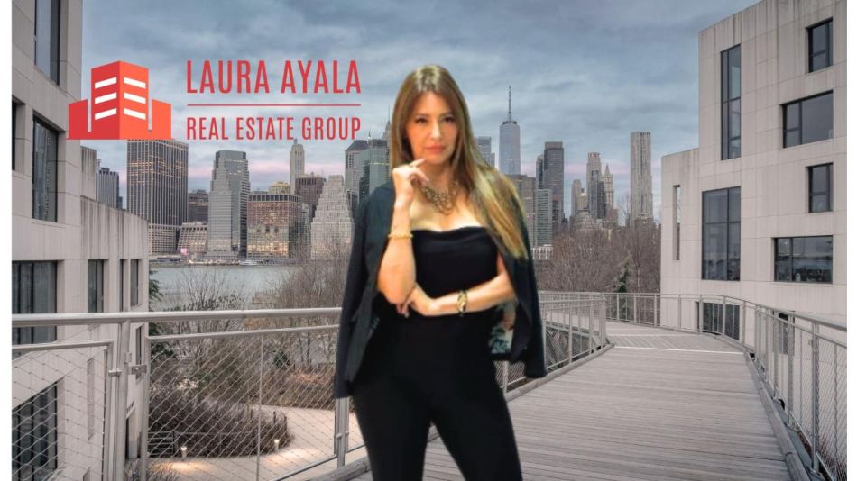 LAURA AYALA