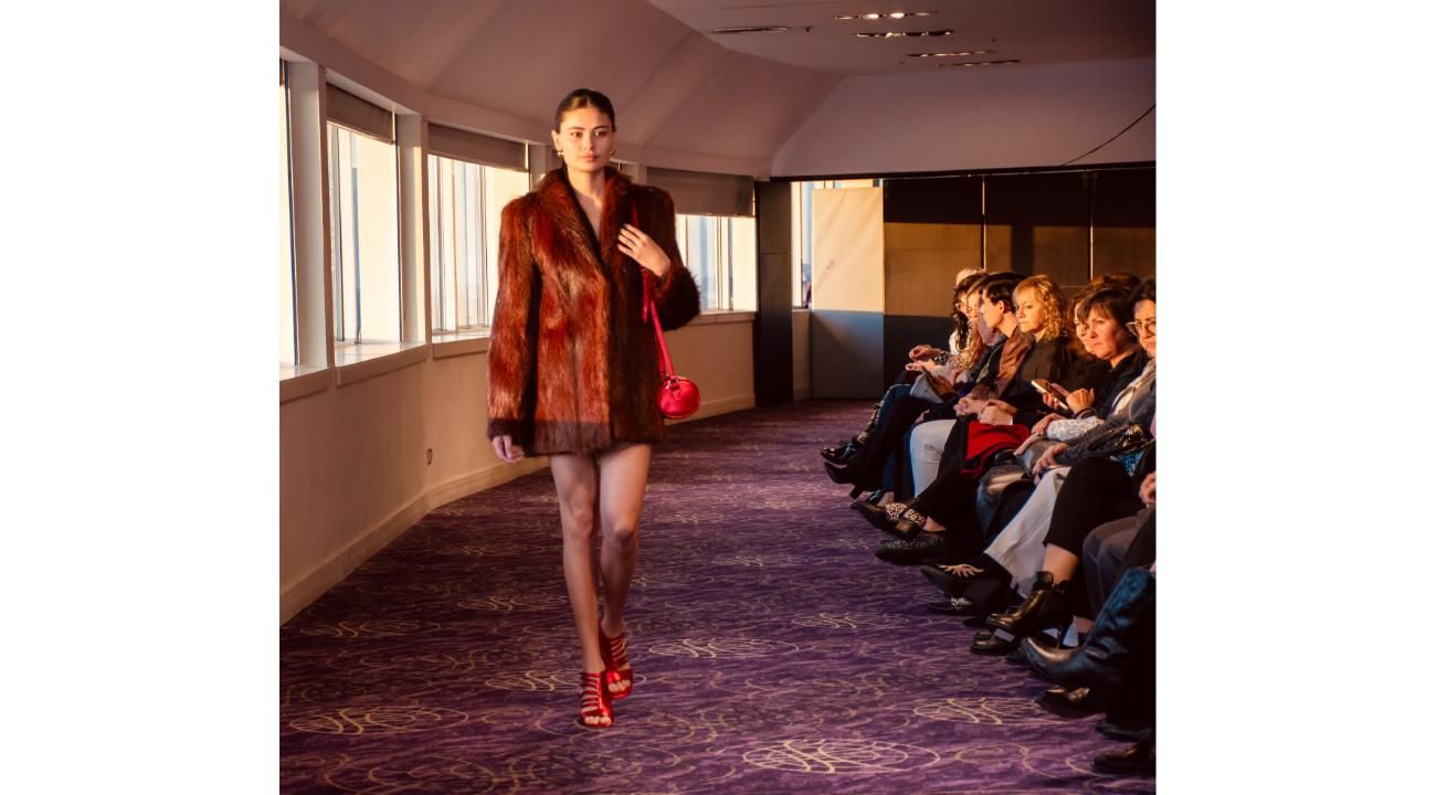 Strina dijo presente en Global Fashion Gallery y presentó su colección otoño-invierno 2025.
