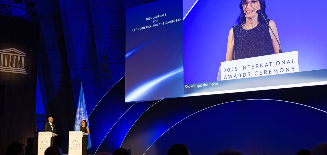 María Teresa Dova, ganadora del premio L’Oréal-UNESCO: “Nada gratifica más que la búsqueda del conocimiento”