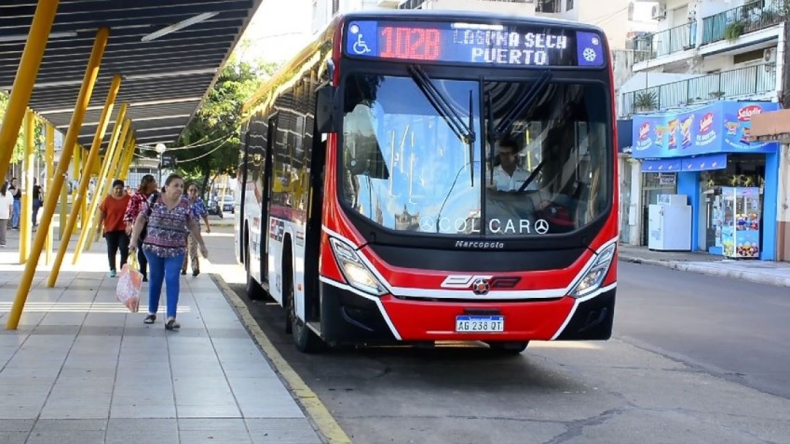 Corrientes: choferes del transporte urbano al borde de un paro por salarios impagos