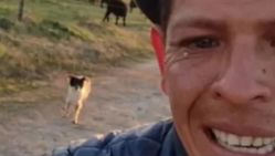 Peón llorando porque fue despedido