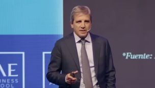 Luis Caputo en el Summit IAE Business School