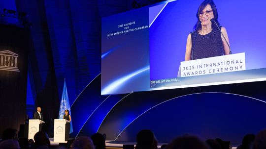 María Teresa Dova, ganadora del premio L’Oréal-UNESCO: “Nada gratifica más que la búsqueda del conocimiento”