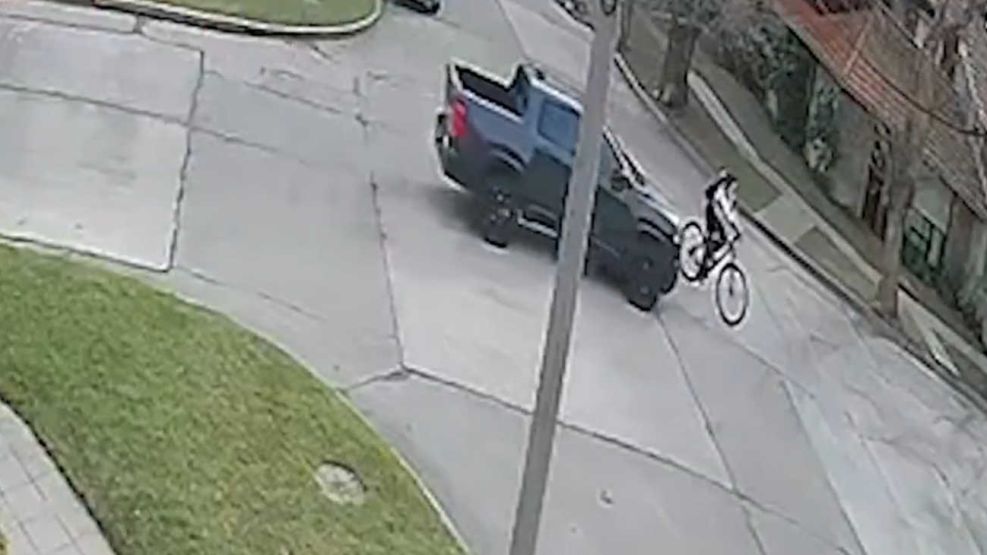 La pasó por encima una camioneta que nunca frenó cuando iba a clases en bici 20250702