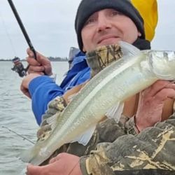 La provincia mediterránea dispone de excelentes ámbitos para la práctica de la pesca del pejerrey.