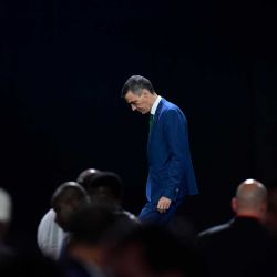 Pedro Sánchez, se retira tras pronunciar su discurso de clausura en la IV Conferencia Internacional de las Naciones Unidas sobre Financiación y Desarrollo. Foto de CRISTINA QUICLER / AFP | Foto:AFP