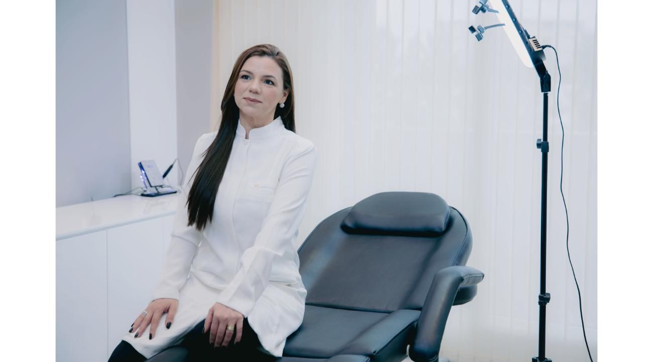 Michelle Calazans: belleza, precisión y empatía en cada transformación.