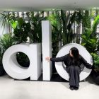 Jisoo x Alo apertura local 2025