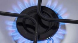Gas