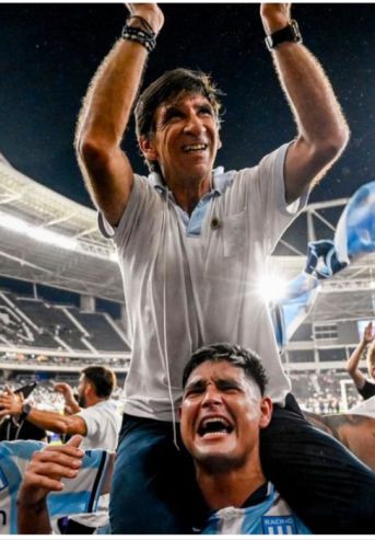 Gustavo Costas