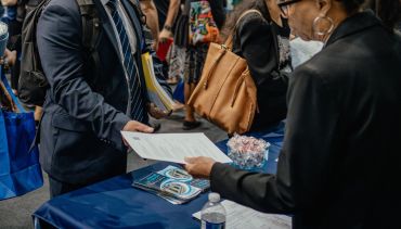 Cooks County Hosts Job Fair To Support Federal Workers Ahead Of US Jobs Report