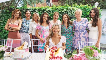 La socialité recibió a un selecto grupo de amigas de la sociedad madrileña en su casa de La Moraleja.