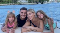 Mauro Icardi junto a Wanda Nara y sus hijas