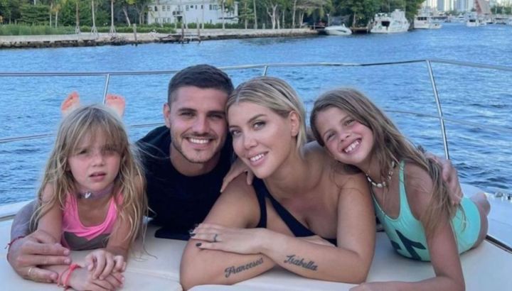 Mauro Icardi entregó a sus hijas a Wanda Nara como ordenó la Justicia: el video del momento