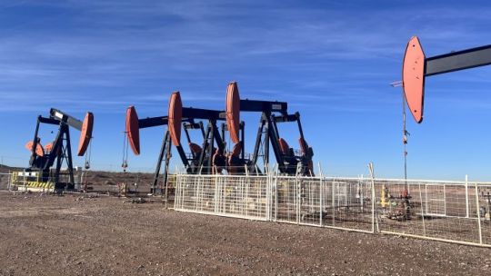 Vaca Muerta, entre el boom inmobiliario, los “gaps” energéticos y la deuda industrial