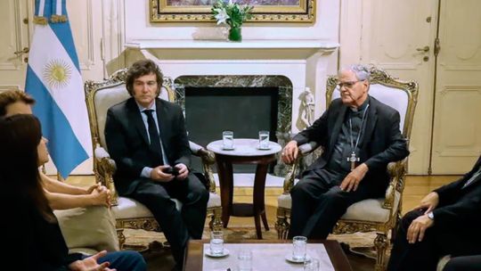 060725_milei_iglesia_presidencia_g