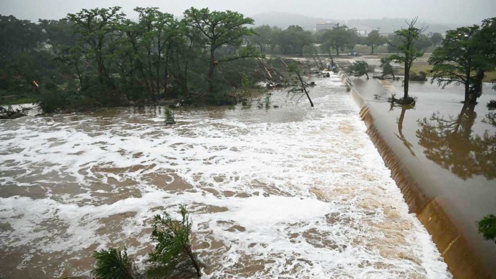06_07_2025_texa_inundaciones_rio_guadalupe_afp_g