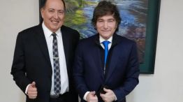 El Pastor Ledesma junto a Milei. 