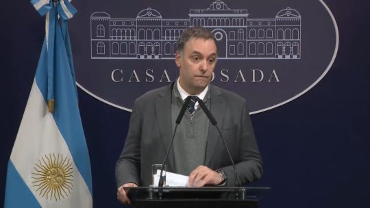 Conferencia de prensa de Manuel Adorni