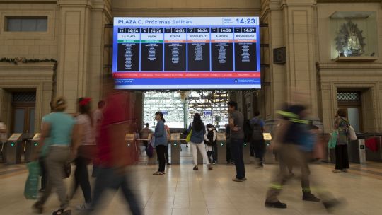 El tren Mitre está suspendido por una amenaza de bomba