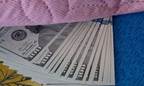 Dólares del colchón y reforma tributaria: dudas y críticas al nuevo esquema fiscal