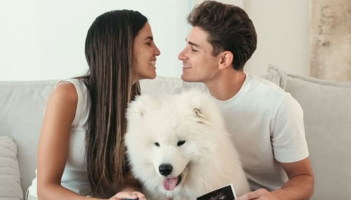 La original y conmovedora forma en la que Julián Álvarez y Emilia Ferrero anunciaron el género de su bebé: el video