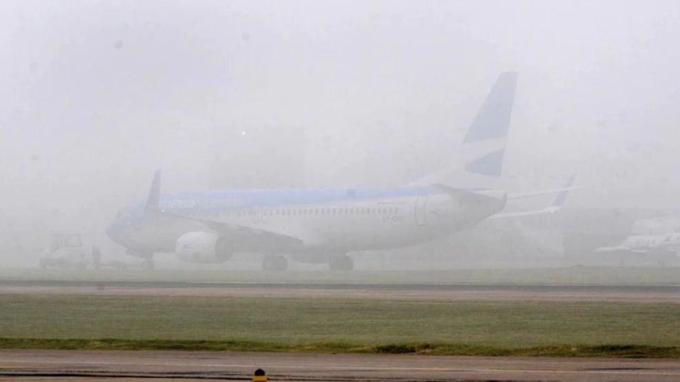 La niebla en el AMBA provocó demoras en accesos y desvíos de vuelos