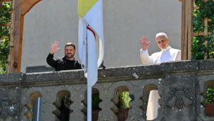 El papa León XIV celebró la primera misa "verde" en Castel Gandolfo y recibió a Volodimir Zelensky