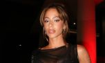 Desde el verano europeo, Tini Stoessel revivió una prenda dosmilera y marcó la diferencia con su look