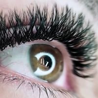 J¿Estás pensando en colocarte extensiones de pestañas, pero aún dudás por una mala experiencia?