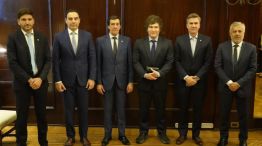 Gobernadores dialoguistas junto a Milei
