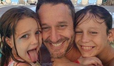 Benjamín Vicuña y sus hijos pequeños
