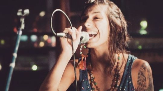 Falleció Araceli Julio, de la banda Satélite Kingston tras denunciar que no recibía su medicación oncológica