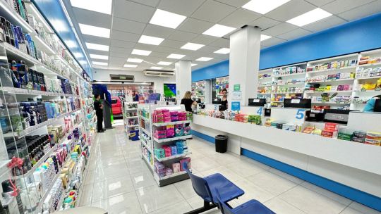 Sueldos de farmacéuticos: cuánto cobra cada categoría en el 