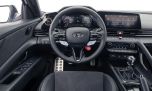 Hyundai da por sentado el final de la caja manual, el freno de mano y el tablero analógico