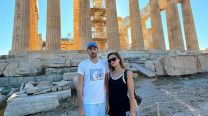 Una por una, las fotos de Celeste Cid y Santiago Korovsky en sus románticas vacaciones en Grecia
