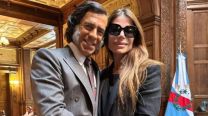 Leonardo Sbaraglia personificando a Carlos Menem con Zulemita
