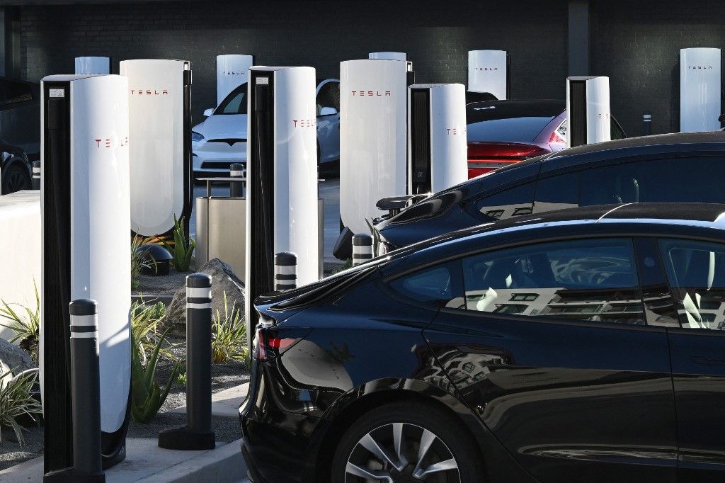 En Los Ángeles, Elon Musk tiene su restaurante Tesla Diner.