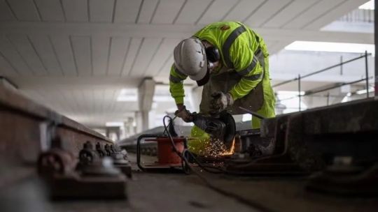 Empresas alertan por demandas “prejubilatorias” y piden cambios en la ley laboral
