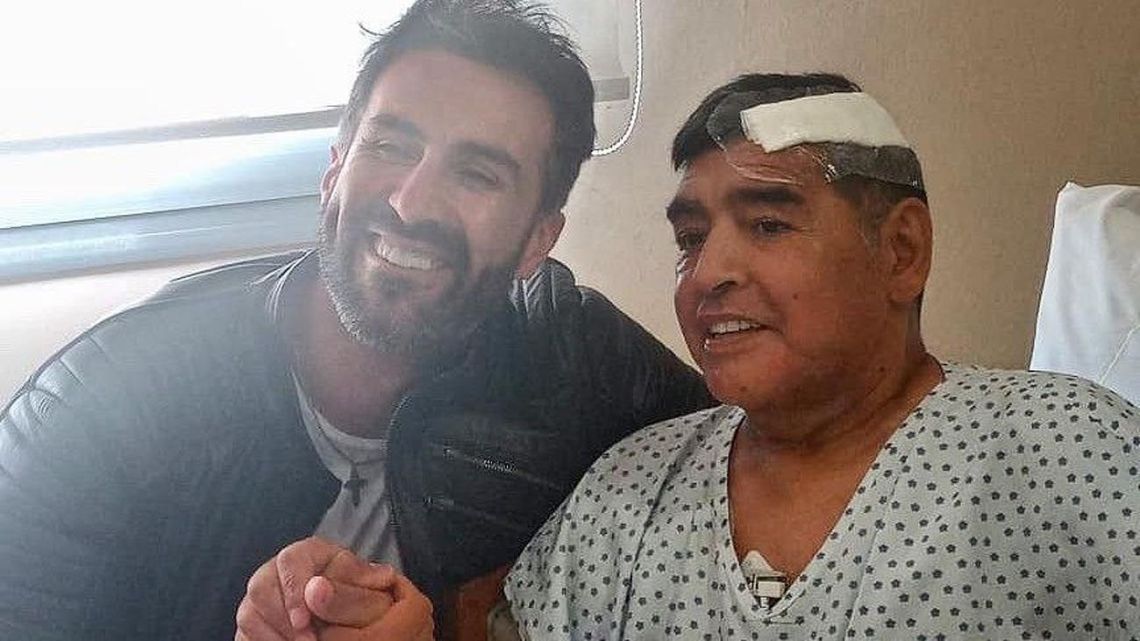 Leopoldo Luque and Diego Maradona.
