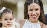 Sarah Burlando vivió su primer día en la nieve: look invernal y brindis con Barby Franco