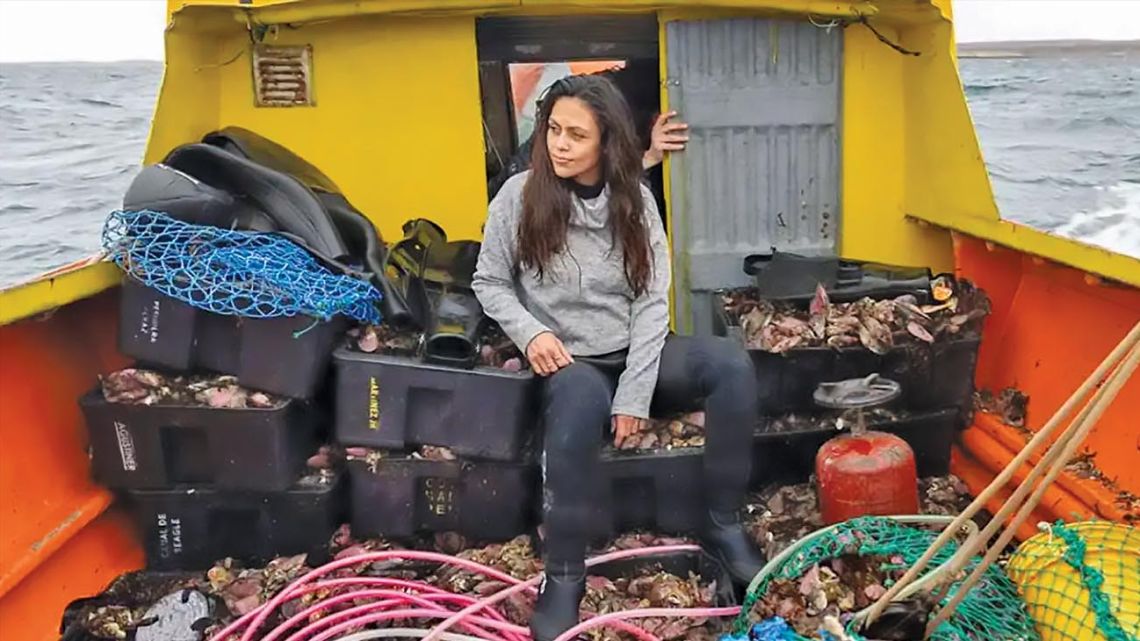 At Península Valdés in Argentina’s south, a group of artisanal fishers practise a daily craft which runs counter to the voracity of extractive industry. 