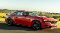 Ford presentó el Mustang Dark Horse