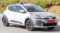 El Sandero tendrá un nuevo restyling y ya fue visto en pruebas