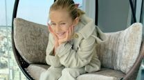 Matilda Salazar impone estilo: del look urbano con jean intervenido a las botas y el corderito